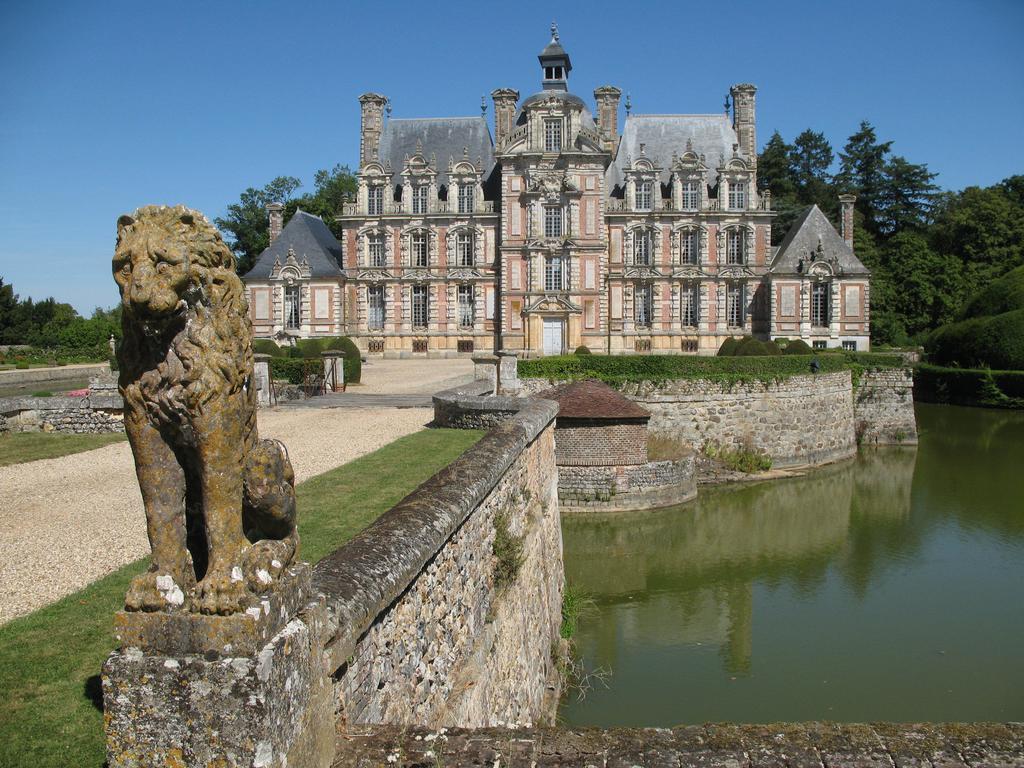 Le Gite Des Trois Vaches Brionne Exterior photo