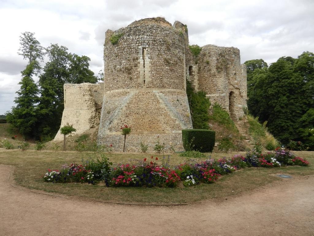 Le Gite Des Trois Vaches Brionne Exterior photo